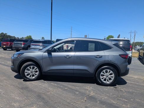Used 2025 Ford Escape Active w/ Cold Weather Package AWD/4WD image 7
