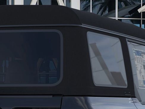 New 2025 Ford Bronco 4-Door AWD/4WD image 25