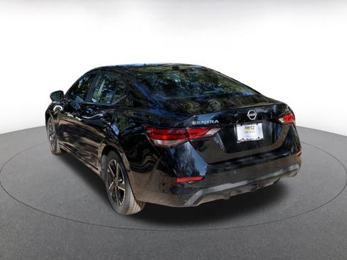 Used 2024 Nissan Sentra SV image 5