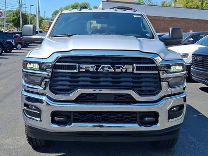 New 2026 RAM 2500 Tradesman w/ Chrome Appearance Group