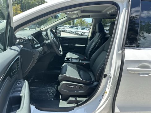 New 2026 Honda Odyssey Elite image 2
