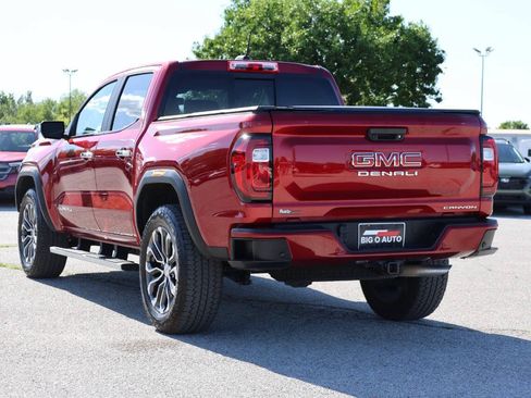 Used 2024 GMC Canyon Denali AWD/4WD image 11