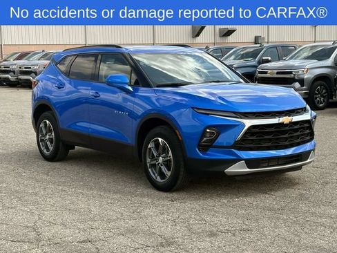 Used 2024 Chevrolet Blazer LT w/ Convenience Package FWD image 8