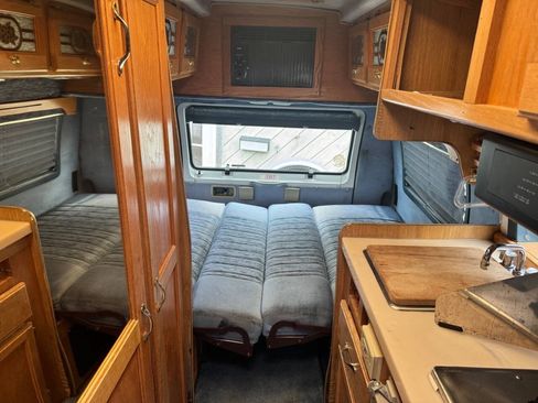 Used 1996 Dodge B3500 RWD image 48