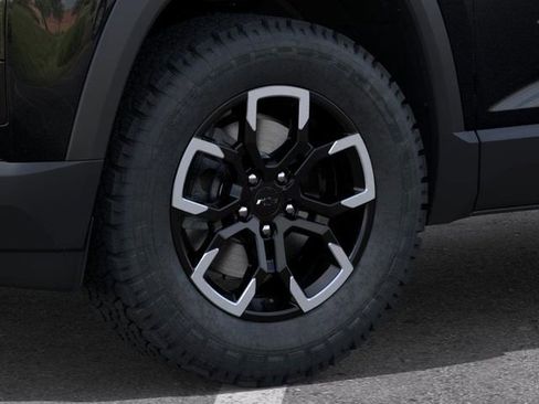 New 2026 Chevrolet Equinox ACTIV image 9