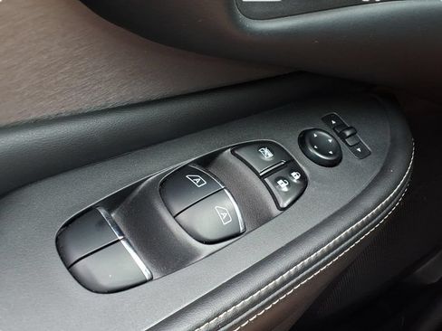 Used 2020 Nissan Murano SL w/ Cargo Package FWD image 22