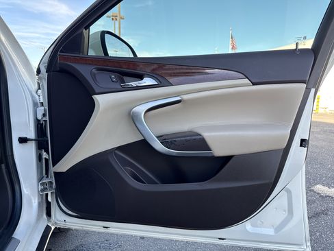 Used 2014 Buick Regal Premium image 36