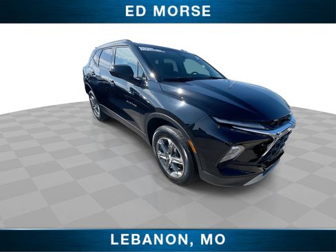Certified 2024 Chevrolet Blazer LT w/ Convenience Package FWD image 2