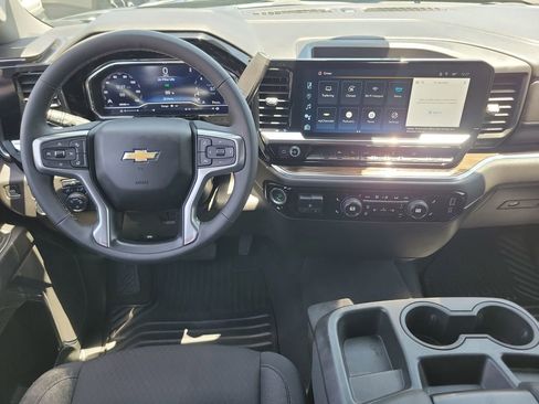 Used 2023 Chevrolet Silverado 1500 LT w/ All Star Edition Plus RWD image 4