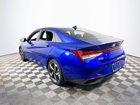 Used 2023 Hyundai Elantra Limited FWD image 5