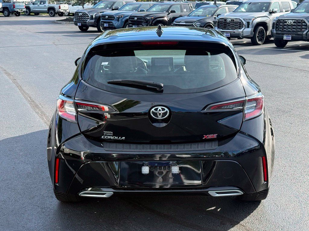 Used 2019 Toyota Corolla XSE FWD image 6