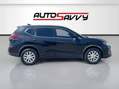 Used 2018 Nissan Rogue S AWD/4WD image 8