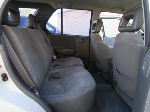 Used 1999 Isuzu Rodeo LS image 32