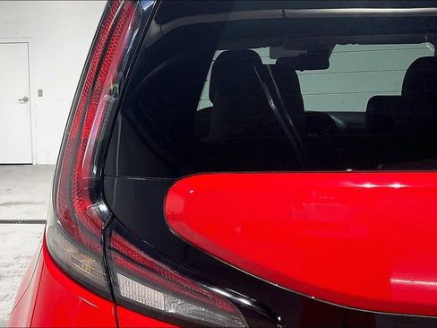 Used 2023 Kia Soul LX FWD image 37