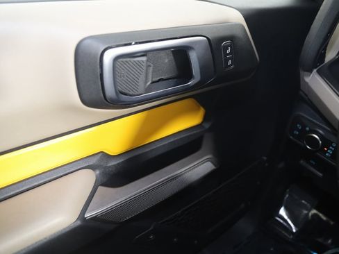 Used 2022 Ford Bronco Wildtrak image 34