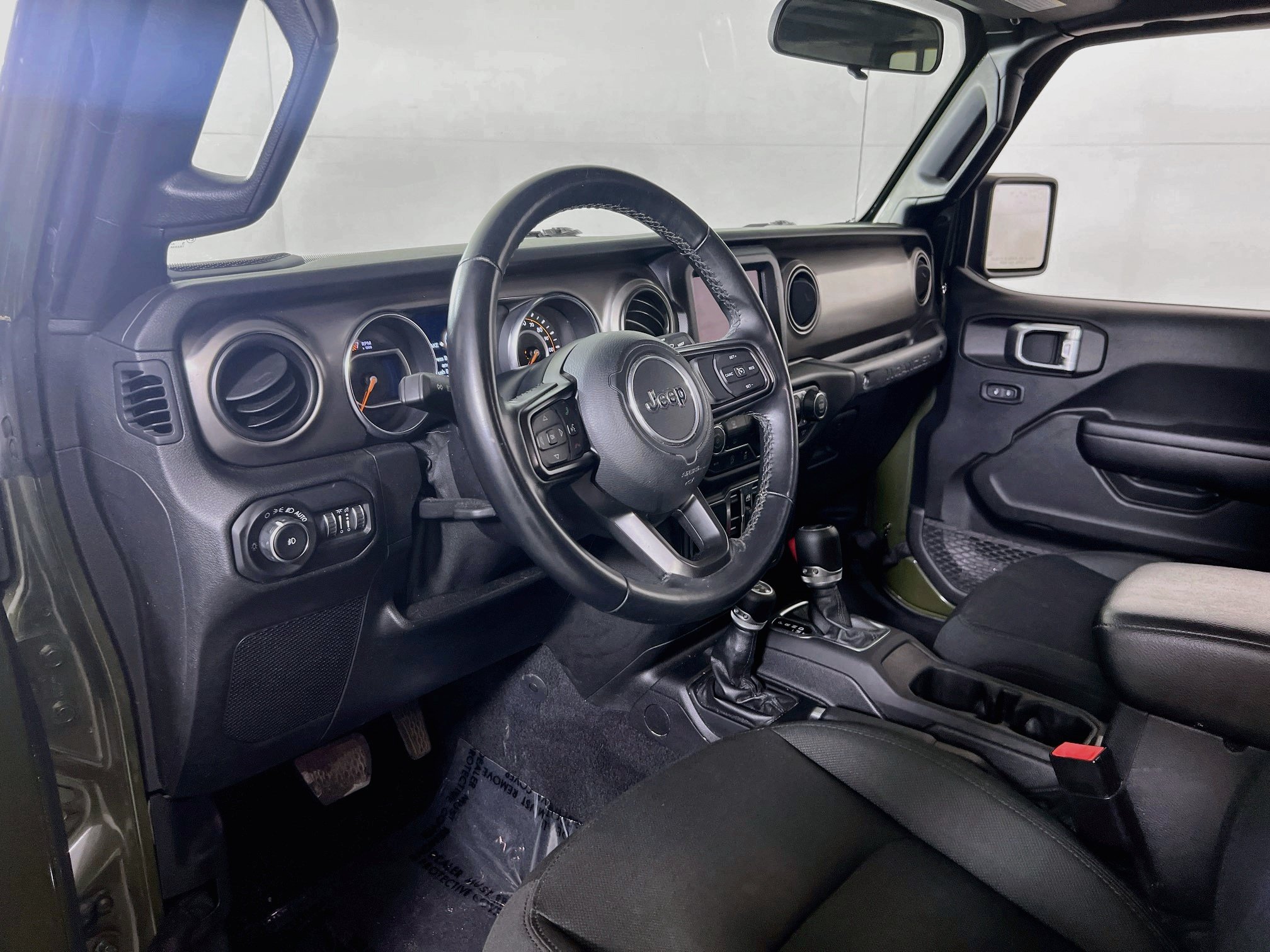 Used 2021 Jeep Wrangler Unlimited Sport AWD/4WD image 9
