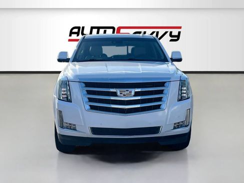 Used 2019 Cadillac Escalade Luxury w/ LPO, Radiant Package RWD image 2