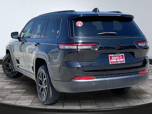 Certified 2024 Jeep Grand Cherokee L Laredo AWD/4WD image 22