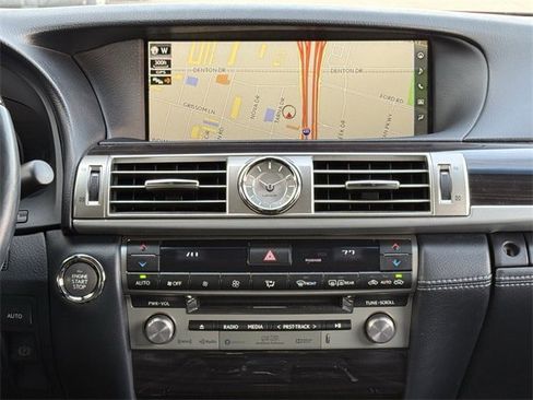 Used 2017 Lexus LS 460 L image 16