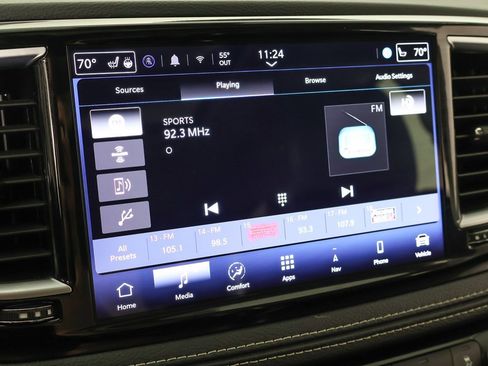 Used 2024 Chrysler Pacifica Limited image 55