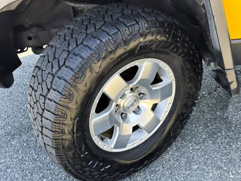 Used 2007 Toyota FJ Cruiser 4WD image 7