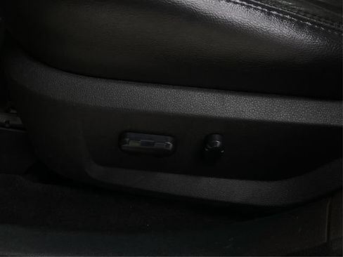 Used 2005 Ford Five Hundred Limited FWD image 25