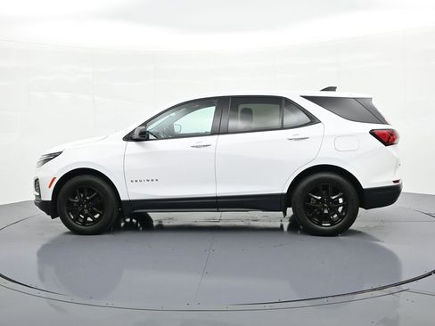 Used 2023 Chevrolet Equinox LS w/ LS Convenience Package AWD/4WD image 9