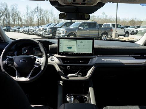 New 2026 Ford Explorer Active AWD/4WD image 20