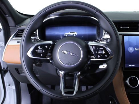 New 2026 Jaguar F-PACE R-Dynamic S image 17