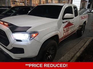 Used 2016 Toyota Tacoma SR video 2
