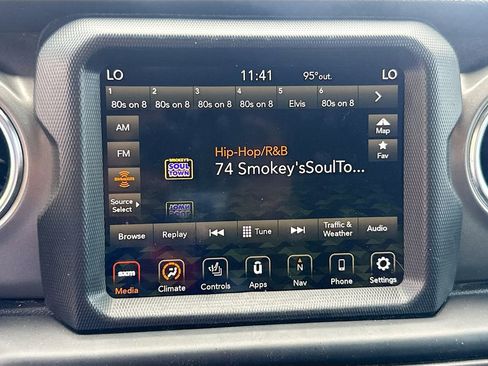 Used 2023 Jeep Wrangler Unlimited Rubicon 4xe w/ Cold Weather Group AWD/4WD image 16