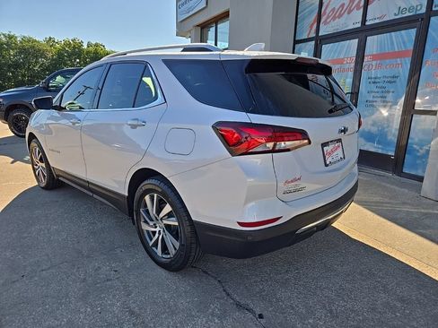 Used 2024 Chevrolet Equinox Premier AWD/4WD image 8
