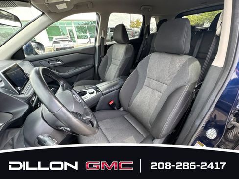 Used 2025 Nissan Rogue SV AWD/4WD image 10