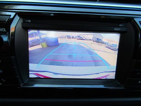 Used 2016 Toyota Corolla S image 16