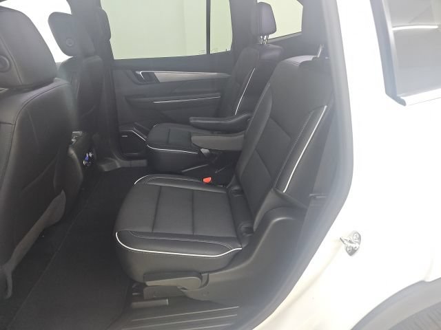 Used 2026 Buick Enclave Preferred FWD image 3