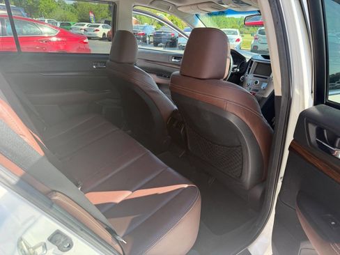 Used 2013 Subaru Outback 2.5i Limited w/ Special Appearance Pkg image 12