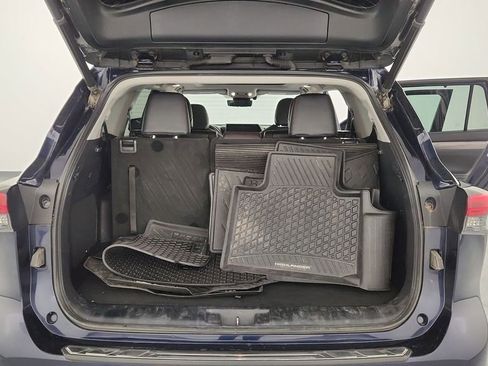 Used 2021 Toyota Highlander Limited image 31