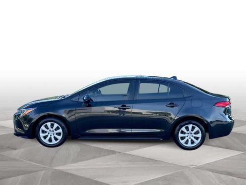 Used 2022 Toyota Corolla LE FWD image 5