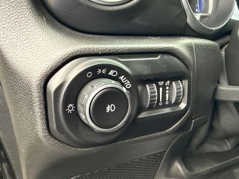 Used 2021 Jeep Wrangler Unlimited Sahara image 22