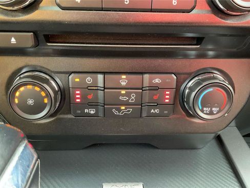 Used 2018 Ford F150 XLT w/ Equipment Group 302A Luxury AWD/4WD image 35