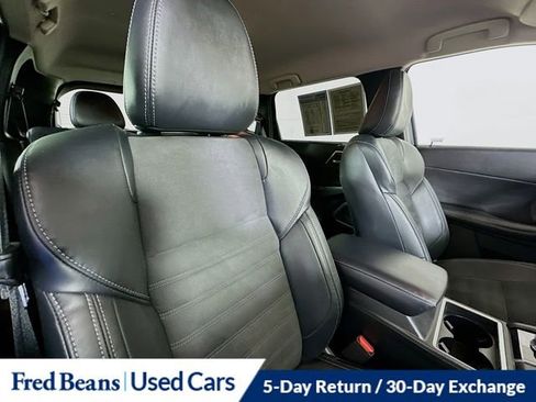 Used 2022 Mitsubishi Outlander SE image 29