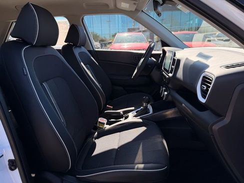 New 2026 Hyundai Venue SEL image 30