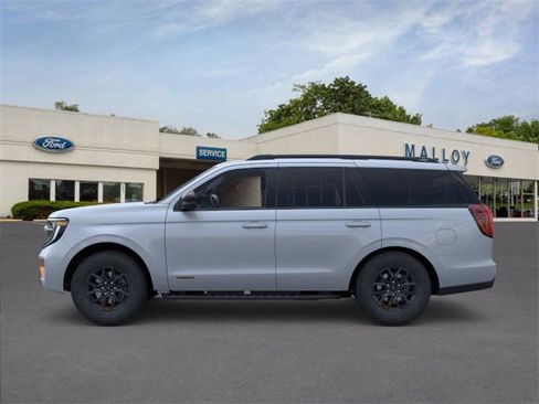 New 2026 Ford Expedition Tremor image 3