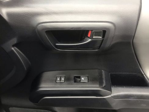 Used 2023 Toyota Tacoma SR AWD/4WD image 10