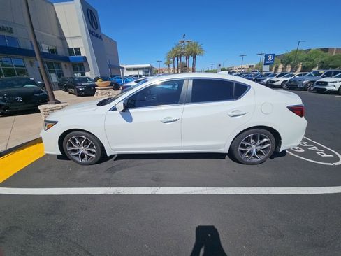 Used 2019 Acura ILX FWD image 3