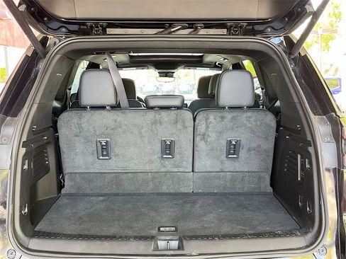 Used 2024 GMC Acadia Denali w/ Super Cruise Package image 28