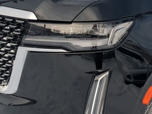 Used 2023 Cadillac Escalade ESV Premium Luxury image 15