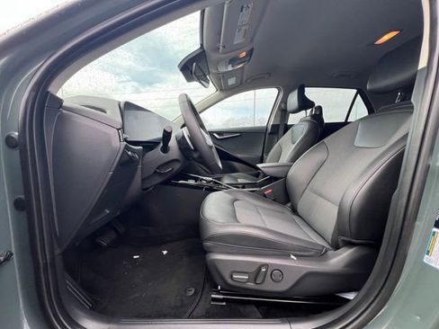 Certified 2025 Kia Niro Wind w/ Wind Preserve Package image 17