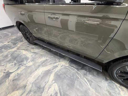 Used 2025 Ford Expedition Platinum w/ Platinum Ultimate Package AWD/4WD image 26