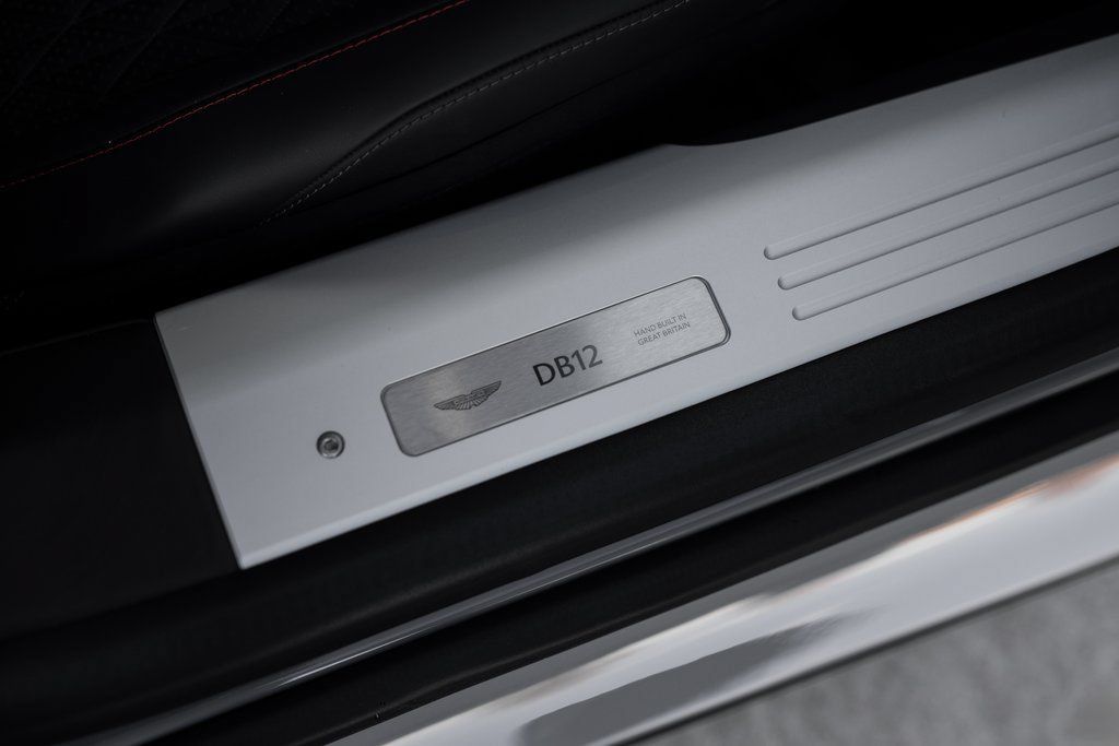 Used 2025 Aston Martin DB12 Coupe RWD image 16